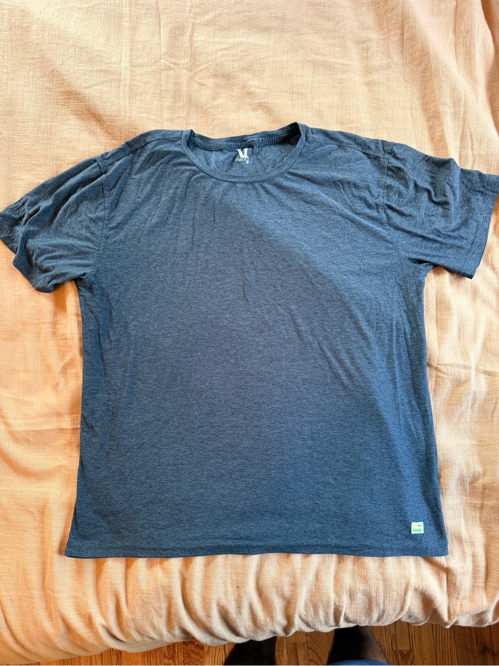 Vuori Women's Short Sleeve Tee - Dark Gray